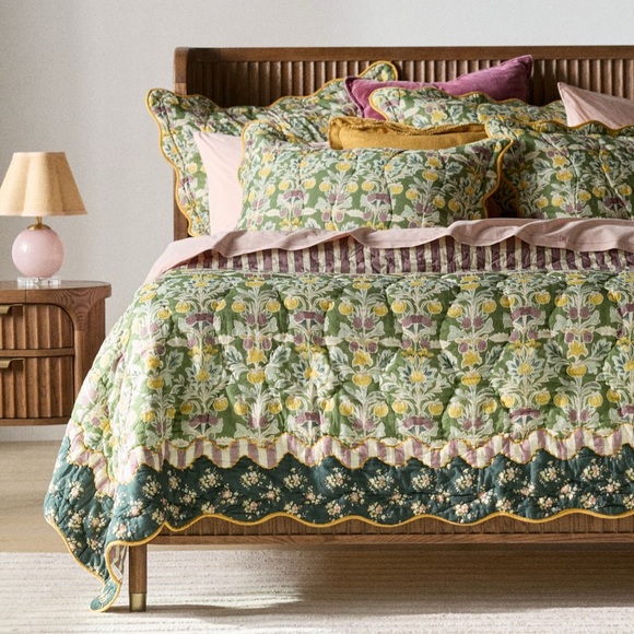Anthropologie iluka cotton printed floral quilt full - Picture 1 of 6